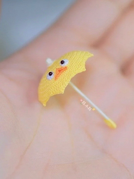 Mini Yellow Duck Umbrella Crochet Pattern Chart