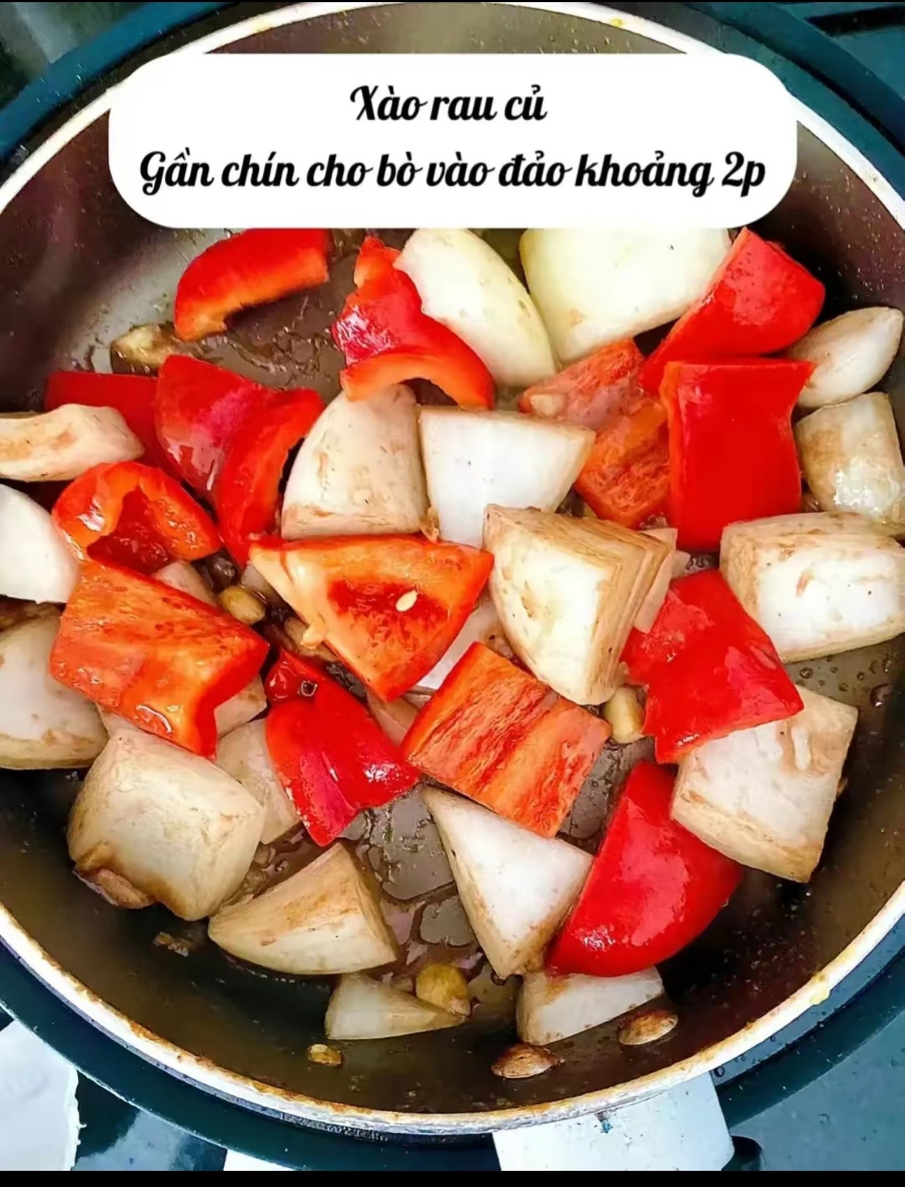 Món bò lúc lắc thơm mềm hấp dẫn, ướp cùng sữa Ông Thọ và xào giòn với ớt chuông, hành tây