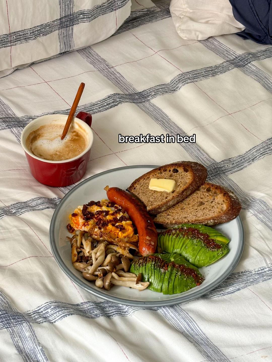 Monthly Round Up: Soy Marinated Chicken Rice Bowl, Ramyeon, Deonjang Jiggae, Temari Sushi, Kimchi, Avocado Egg Sandwich & Hong Kong Style Macaroni