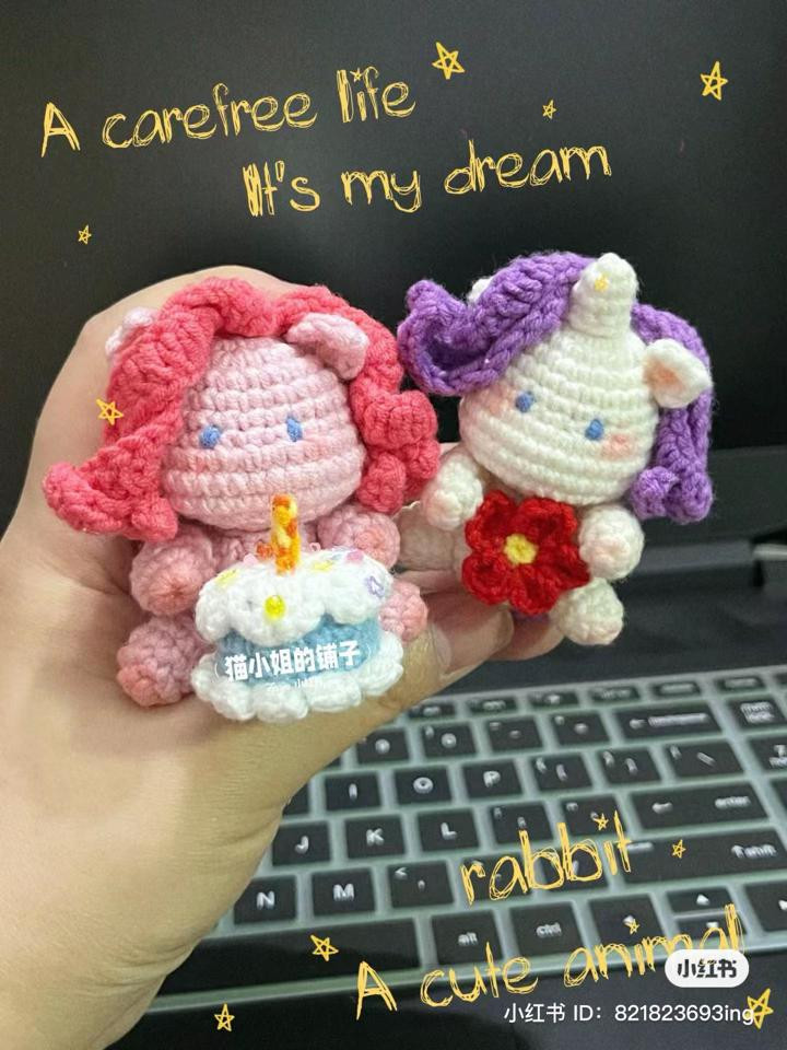 My Little Pony Amigurumi Crochet Pattern with Cake and Flower
