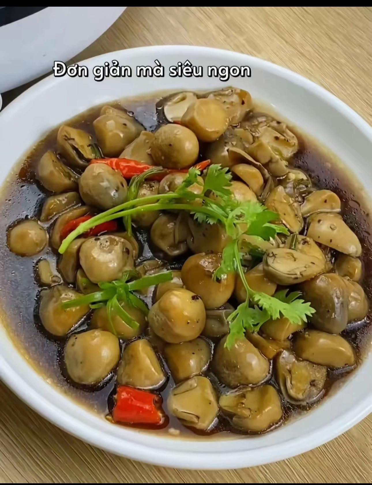 Nấm Kho Tương - Món ăn đơn giản, dễ làm với nấm rơm kho nước tương đậm đà