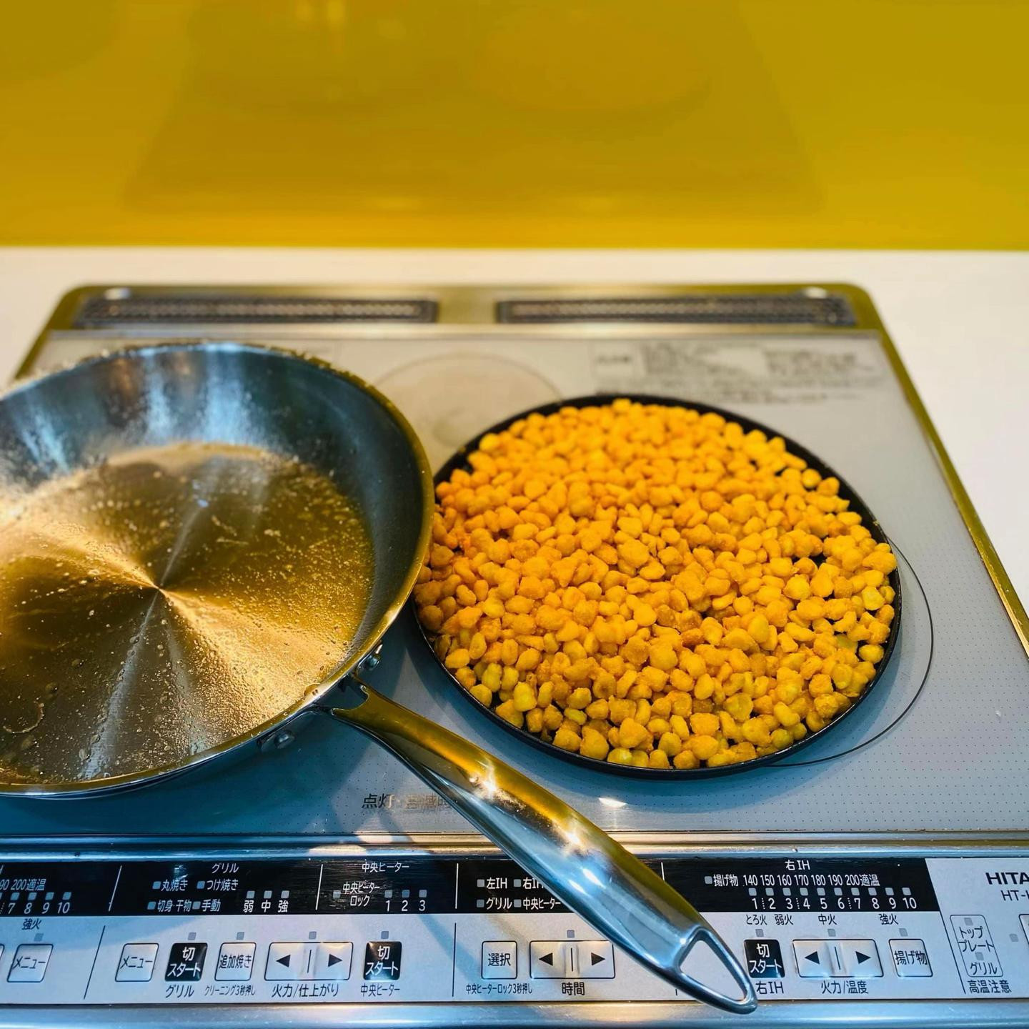 Ngô chiên lắc phô mai giòn tan, món ăn vặt đơn giản từ ngô ngọt, bột chiên giòn và trứng gà