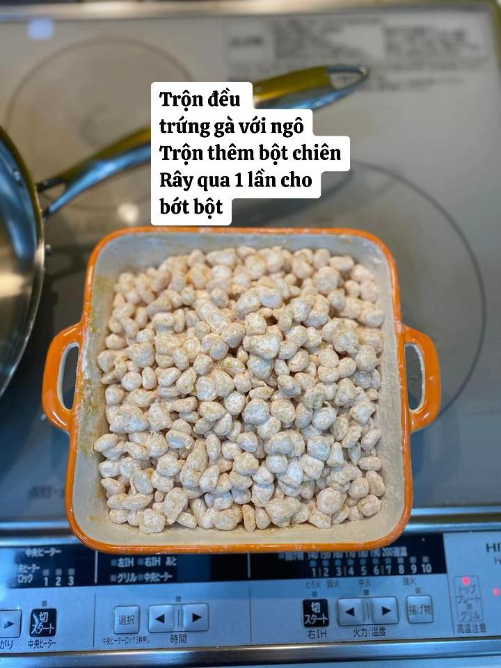 Ngô chiên lắc phô mai giòn tan, món ăn vặt đơn giản từ ngô ngọt, bột chiên giòn và trứng gà