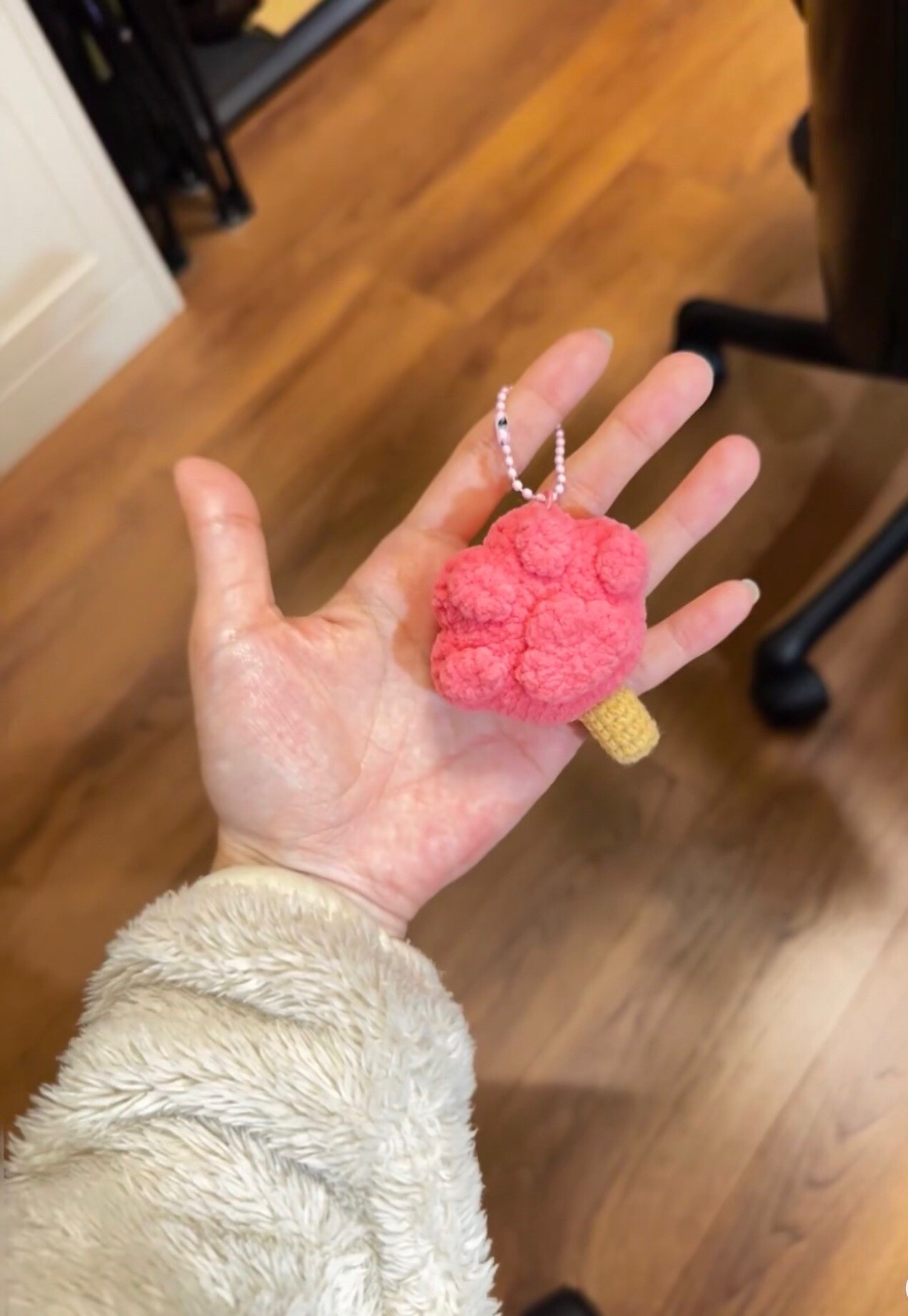 Nick Wilde's Paw-sicle Popsicles crochet pattern