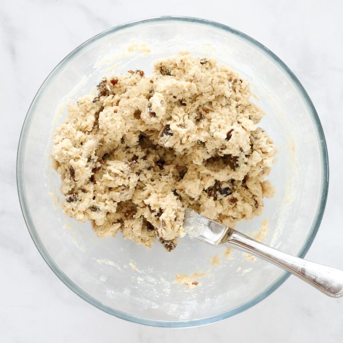 Old-School Bakery Style Date Scones Recipe with Cinnamon, Butter and Vanilla