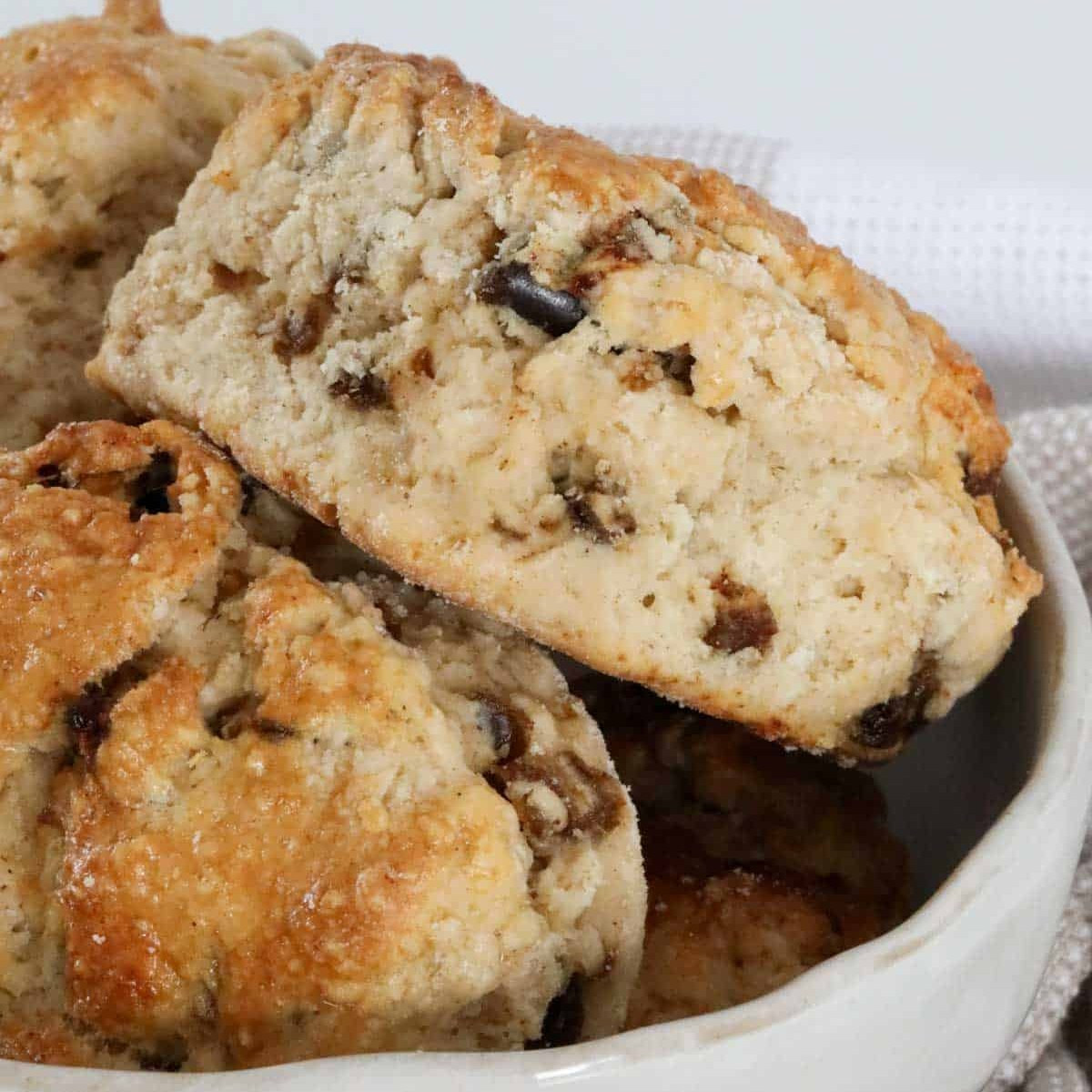 Old-School Bakery Style Date Scones Recipe with Cinnamon, Butter and Vanilla