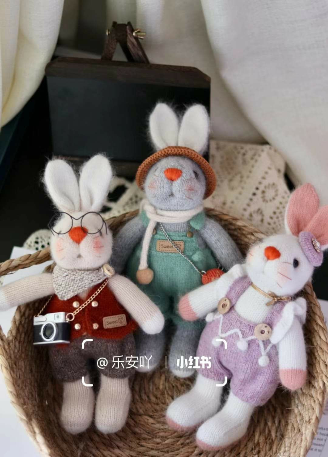 One-piece Knitted Retro Rabbit Doll Pattern Guide