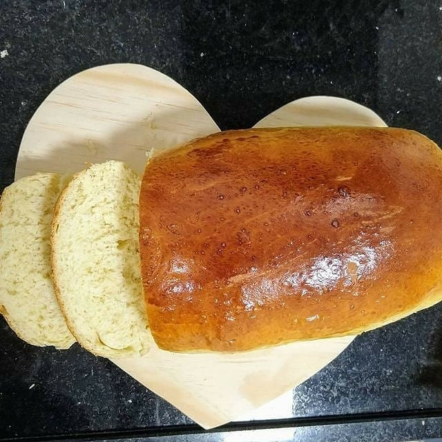 Pão Caseiro Tradicional: Receita Simples de Pão Macio com Crosta Dourada e Ingredientes Básicos