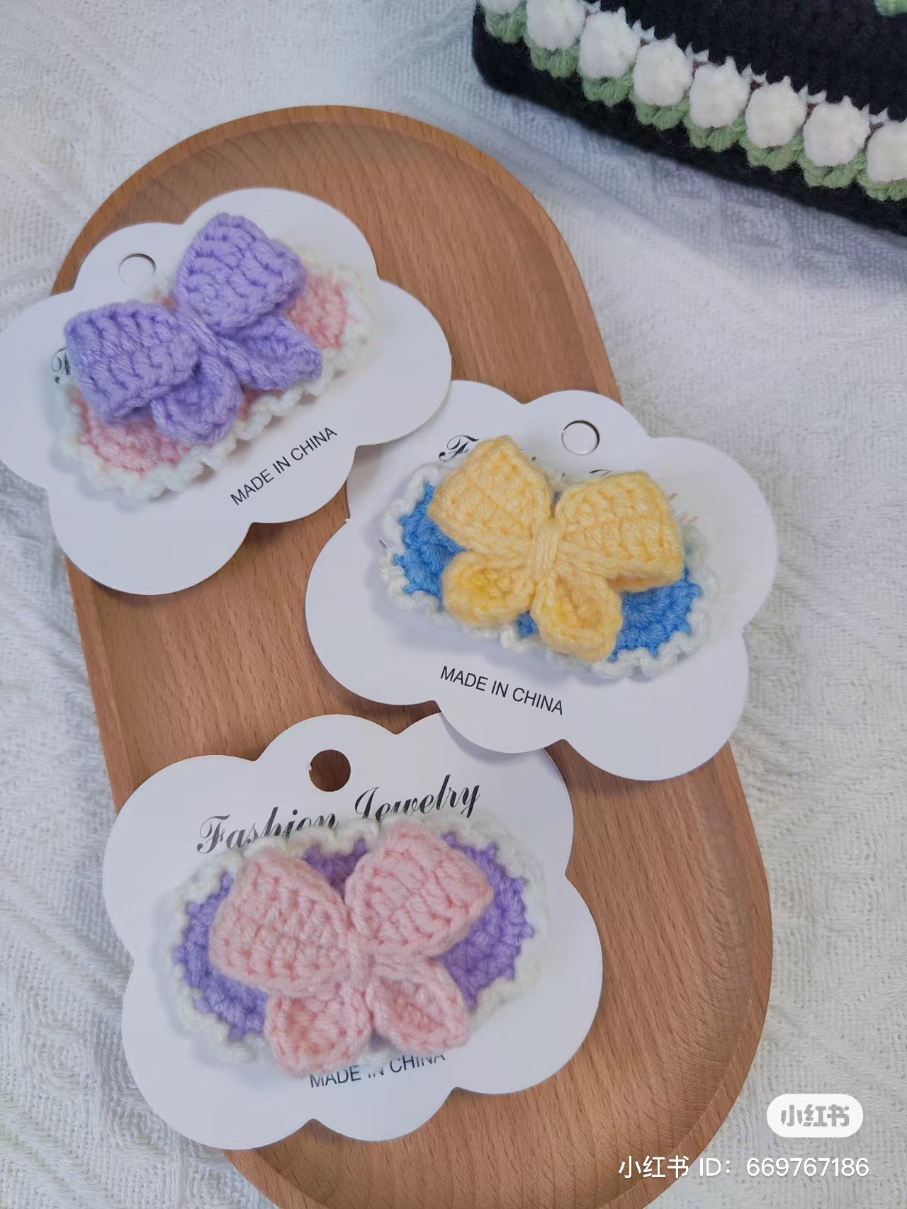 Pastel Crochet Bow Hair Clip Pattern Tutorial