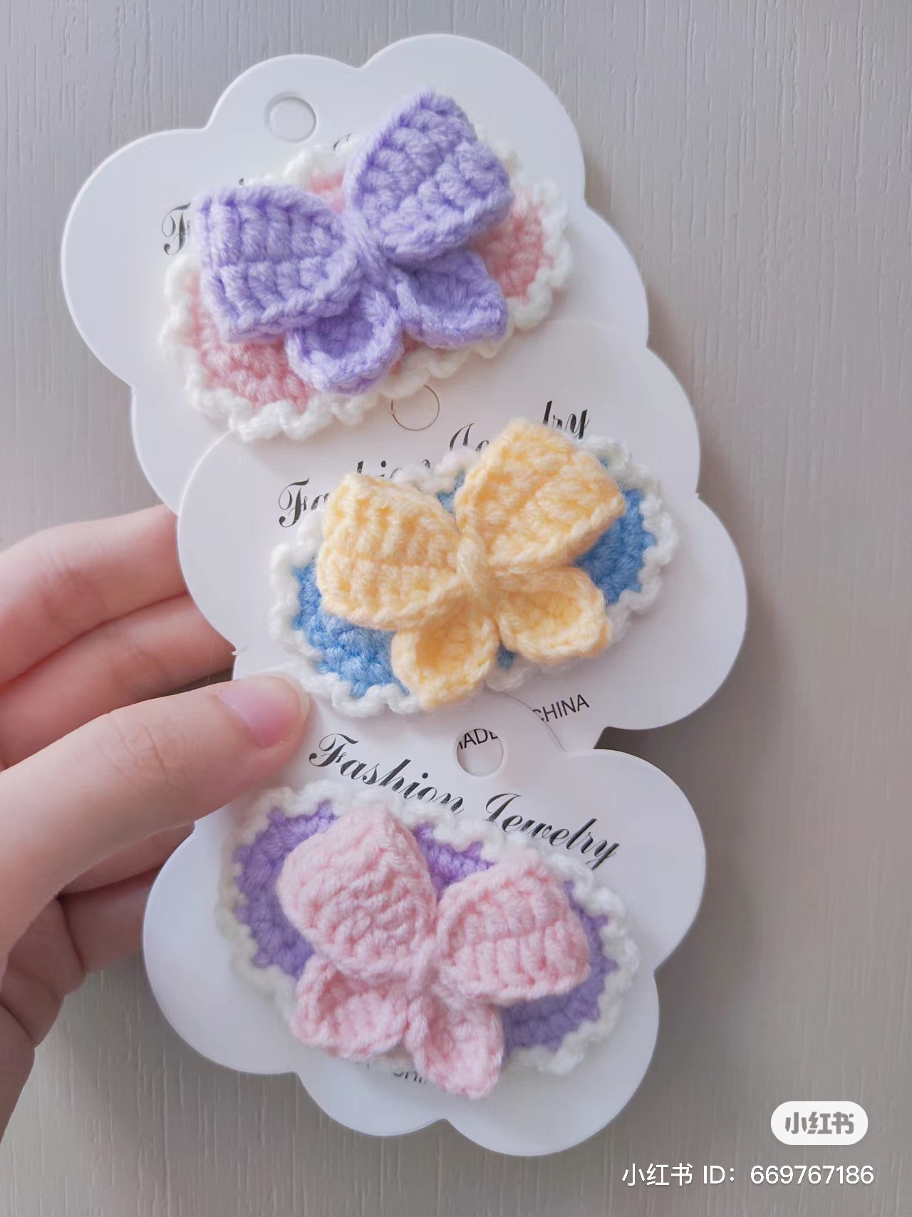 Pastel Crochet Bow Hair Clip Pattern Tutorial