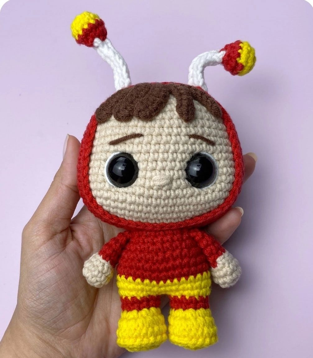 Patrón Amigurumi Chapulín Colorado: Guía Paso a Paso y Diagrama Jacquard