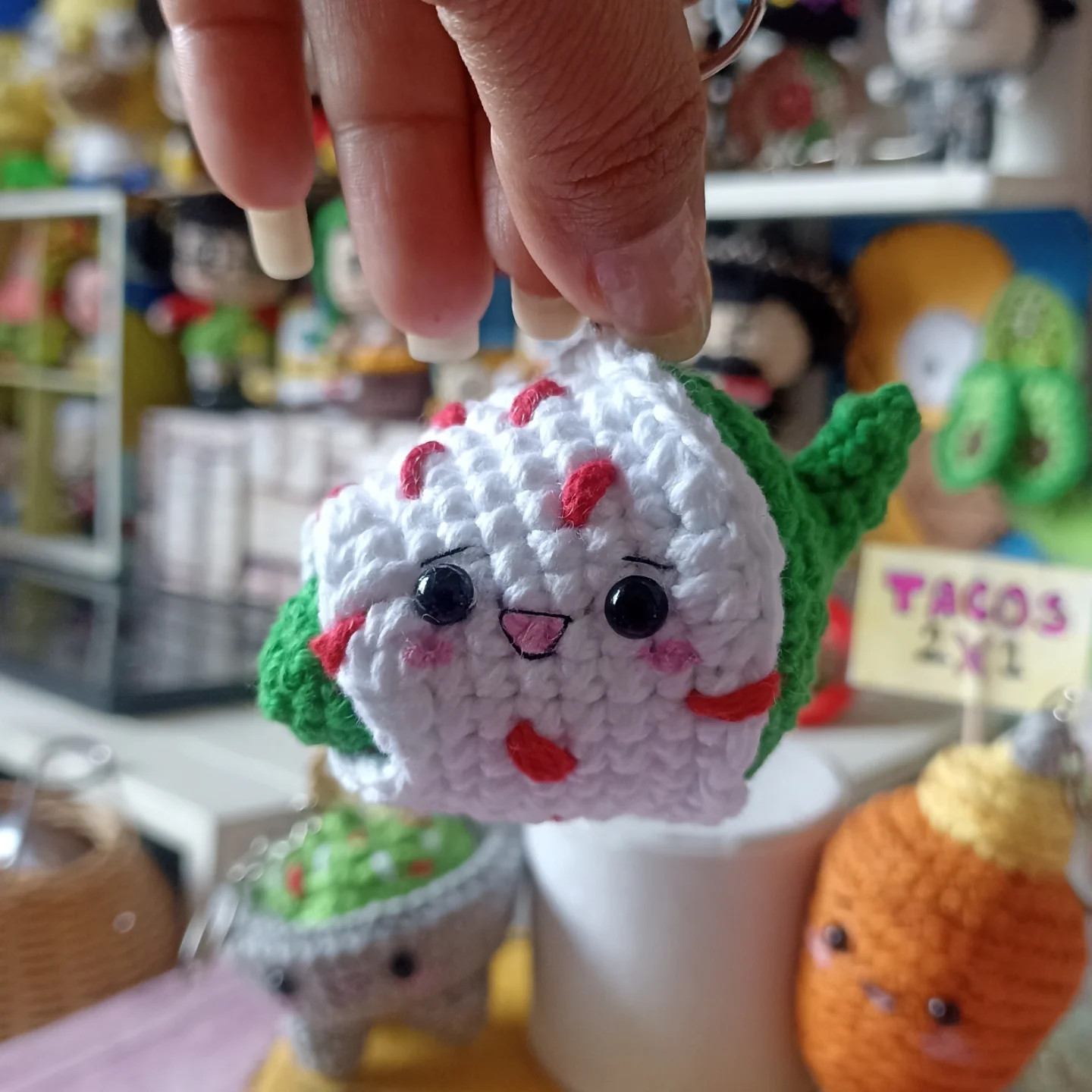 Patrón Amigurumi Llavero Chile en Nogada