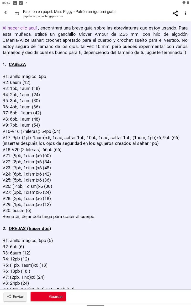 Patrón amigurumi Miss Piggy con vestido floral