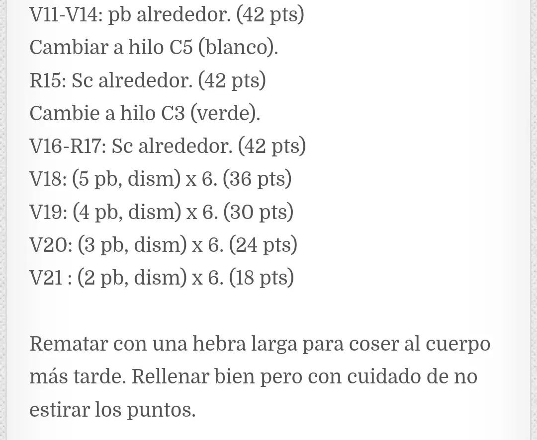 Patrón Amigurumi Oso Navideño: Guía de Tejido a Crochet con Suéter Verde y Bufanda Roja