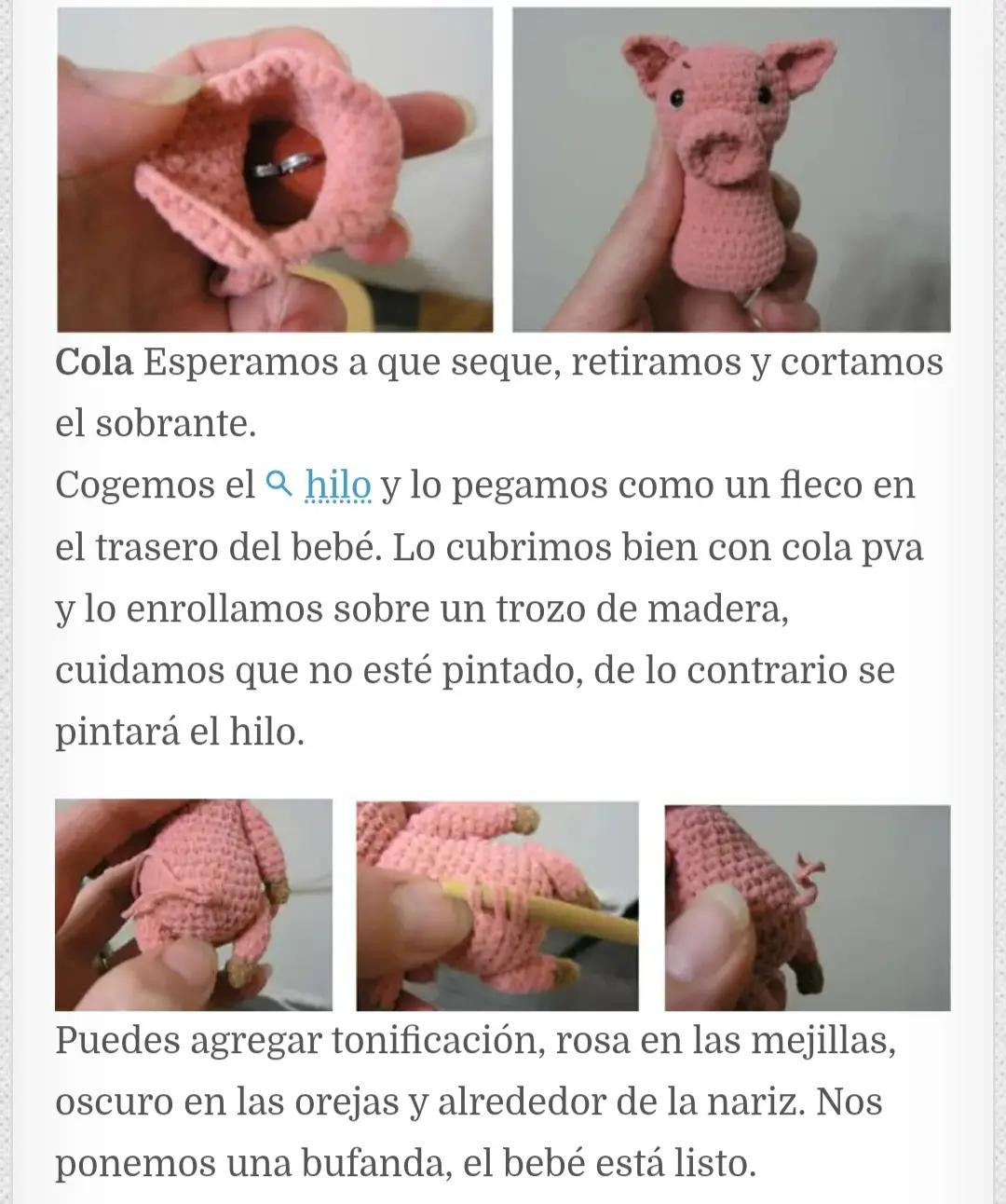 Patrón de amigurumi cerdito rosa con pañuelo blanco y pezuñas oscuras, instrucciones paso a paso en español
