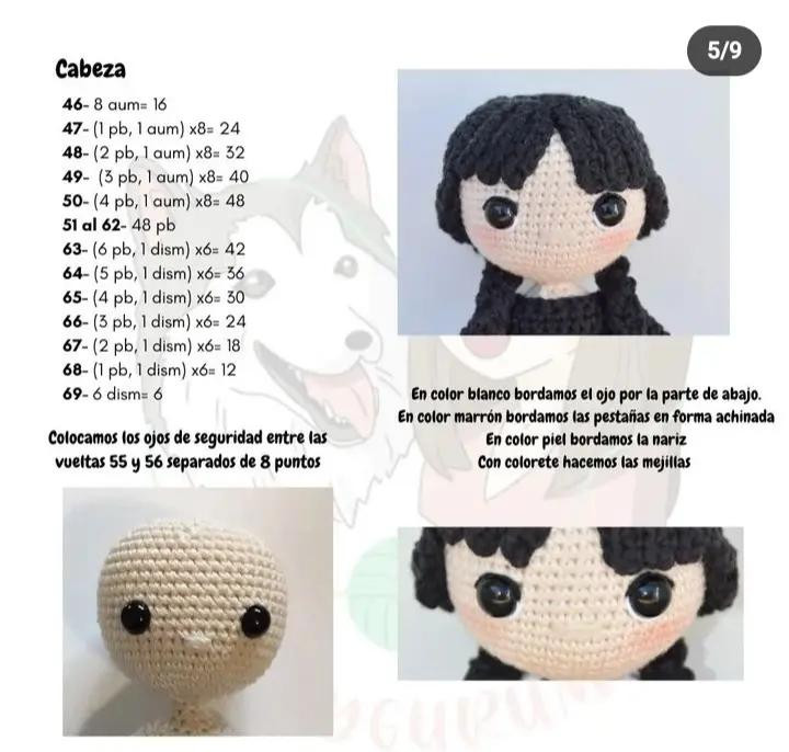 Patrón de amigurumi de la niña Wednesday Addams con vestido negro y cabello corto