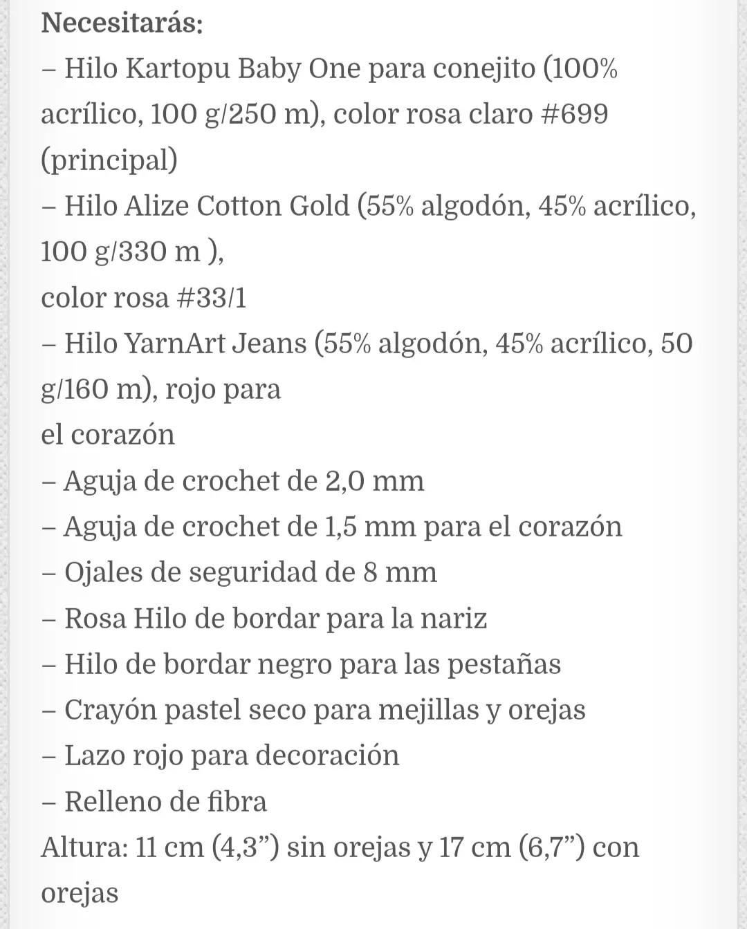 Patrón de amigurumi para conejito con corazón y lazo rosa, instrucciones detalladas en español