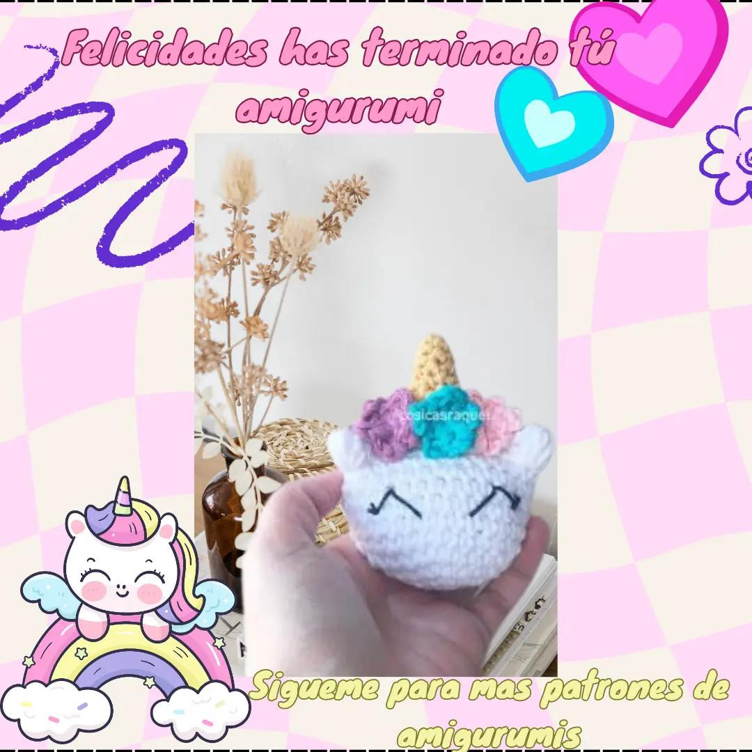Patrón de crochet para amigurumi unicornio blanco con cuerno amarillo y flores