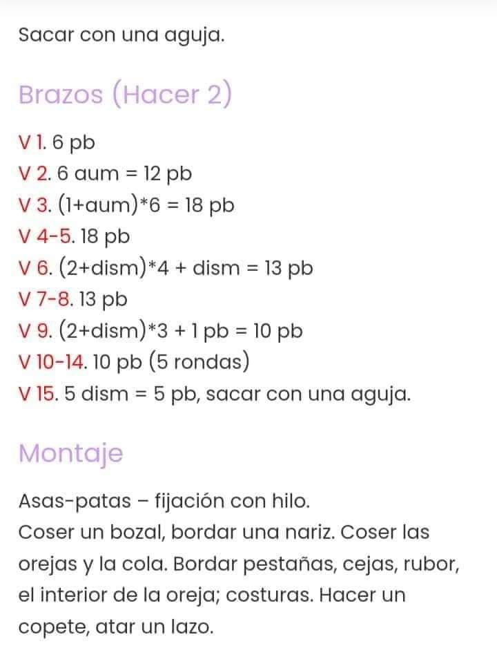 Patrón de crochet para gấu bông màu xanh pastel với thiết kế vá may