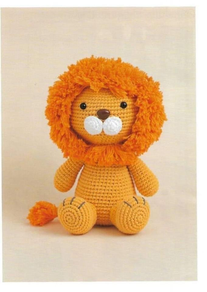 Patrón de crochet para león amigurumi con melena naranja y amarilla