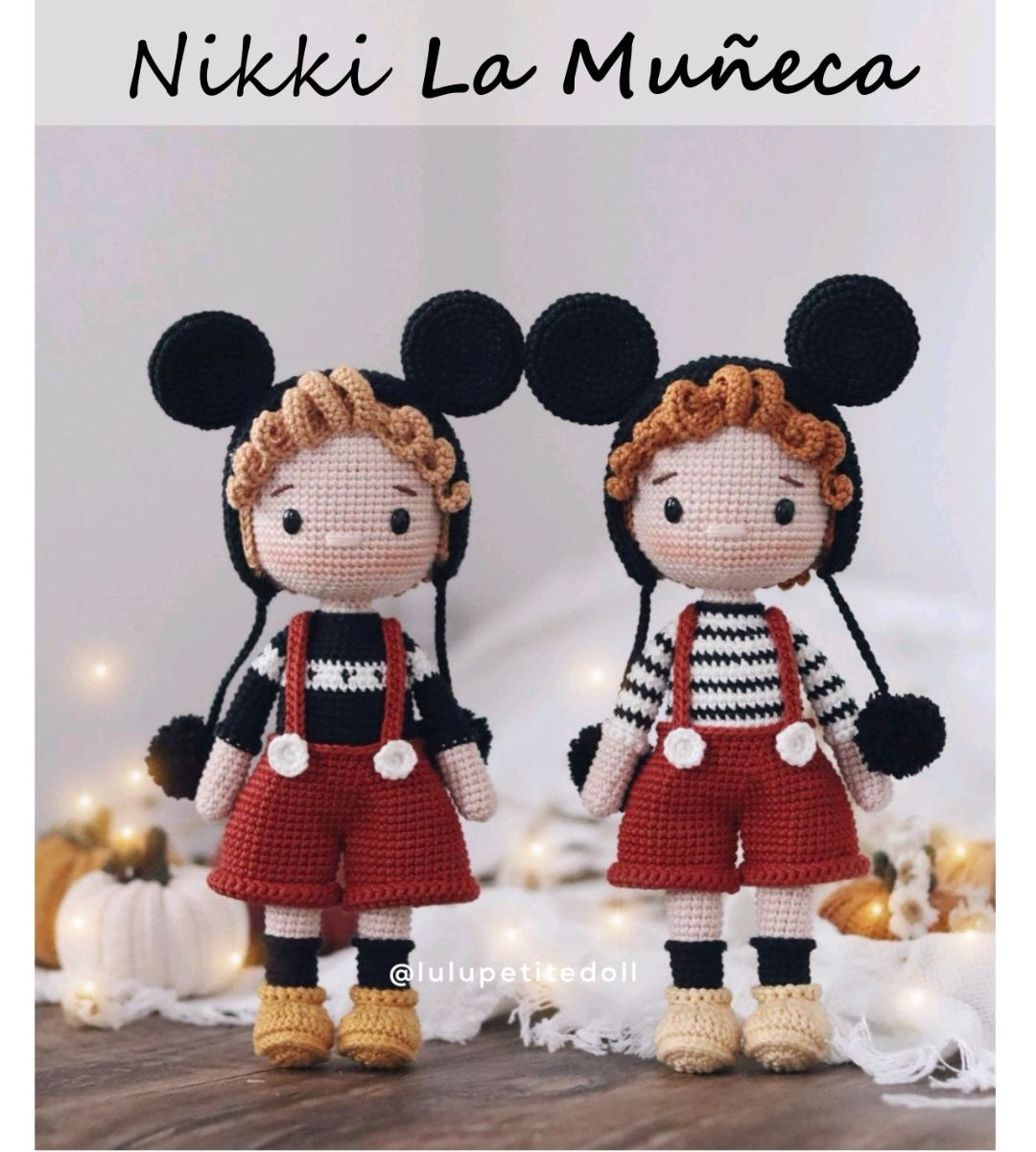 Patrón de ganchillo para muñeca amigurumi Nikki con orejas de ratón y overol rojo