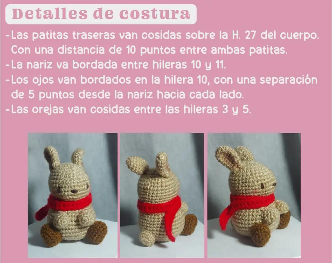 Patrón de llavero amigurumi Tsuki con bufanda roja y patas marrones
