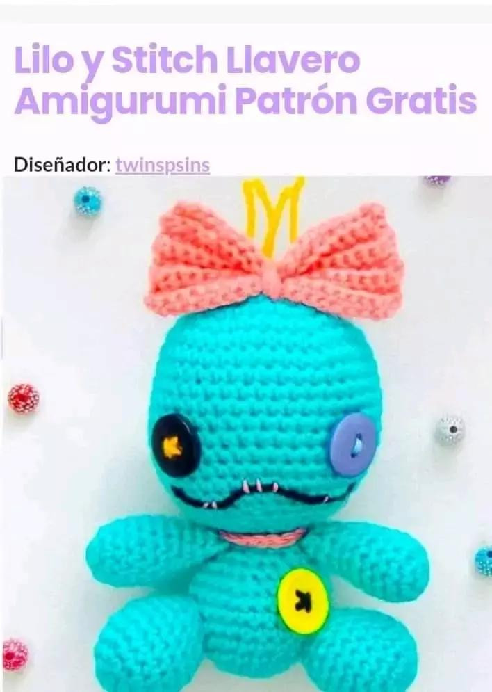 Patrón Gratis Amigurumi Lilo y Stitch: Muñeco Mochilero Azul con Moño Rosa