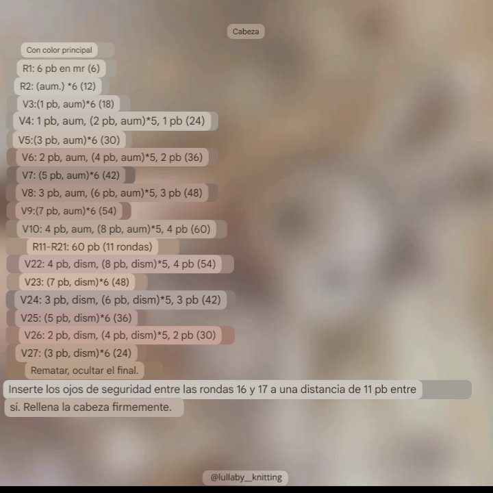 Patrón gratis de conejo amigurumi en tonos beige y marrón