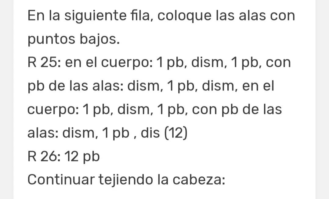 Patrón gratis de pato amigurumi con diadema rosa y detalles en mostaza