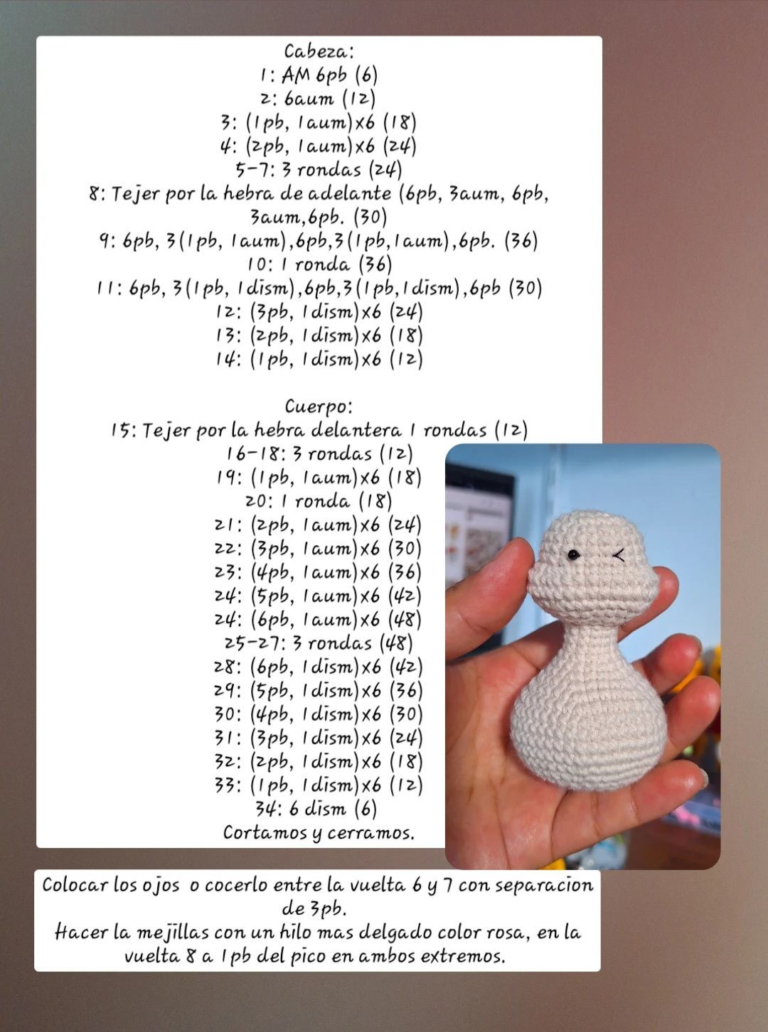 Patrón gratis Patito Amigurumi con bolso de fresa