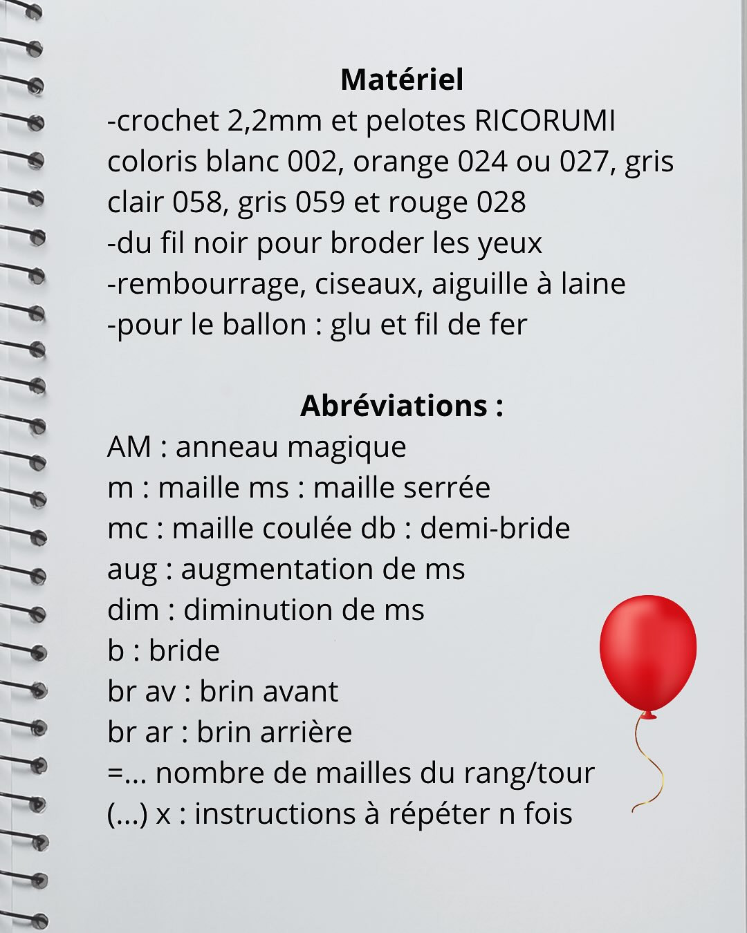 Patron gratuit Bébé Penny : Amigurumi clown gris et orange avec ballon rouge