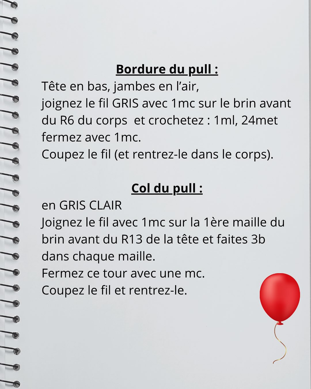 Patron gratuit Bébé Penny : Amigurumi clown gris et orange avec ballon rouge