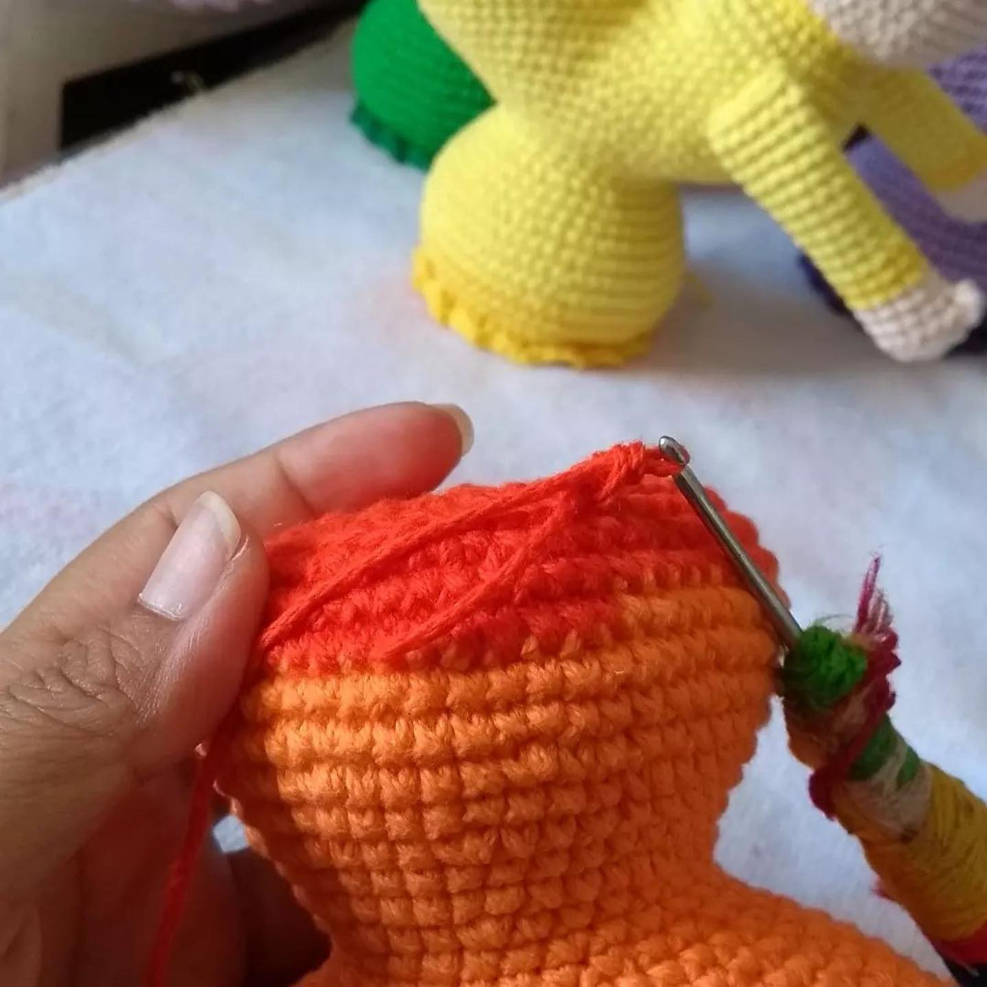 Patrón gratuito Amigurumi Abuelita Corazón: Alfilerero de ganchillo con patrones paso a paso