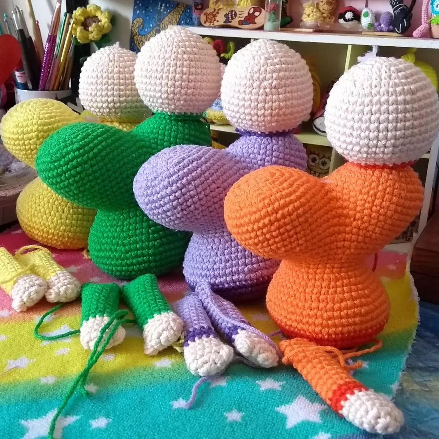 Patrón gratuito Amigurumi Abuelita Corazón: Alfilerero de ganchillo con patrones paso a paso