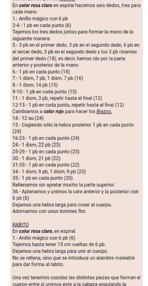 Patrón gratuito Peppa Pig amigurumi de crochet con vestido rojo y flores