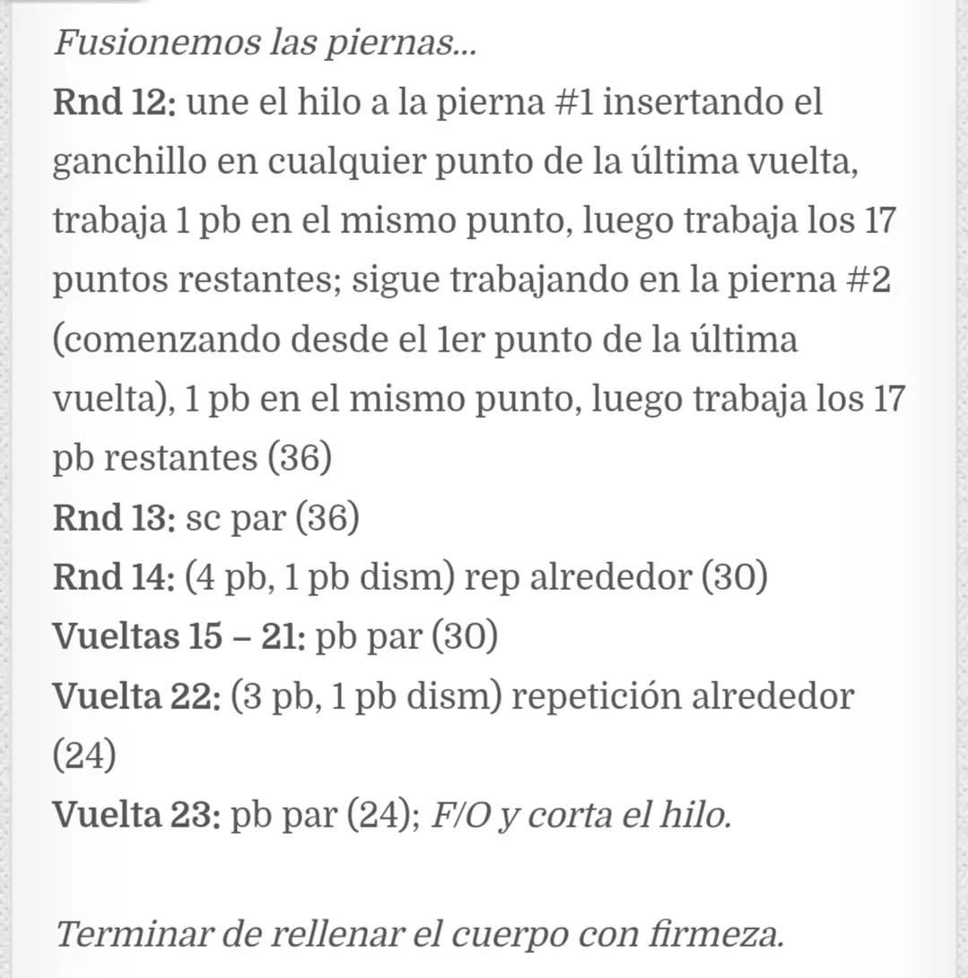 Patrón libre Amigurumi hombre de jengibre con hilo beige, blanco y rojo