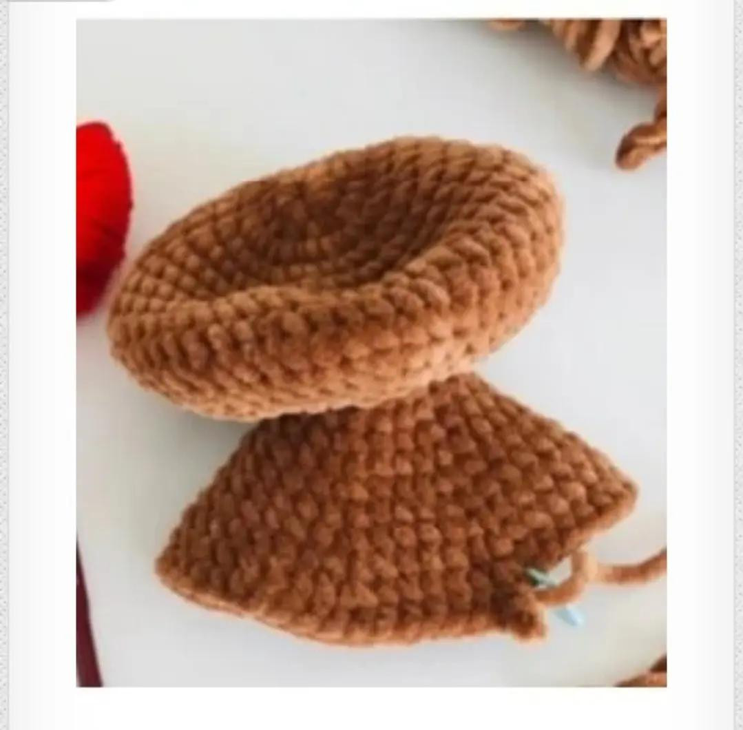 Patrón libre de osito de peluche Amigurumi con jersey