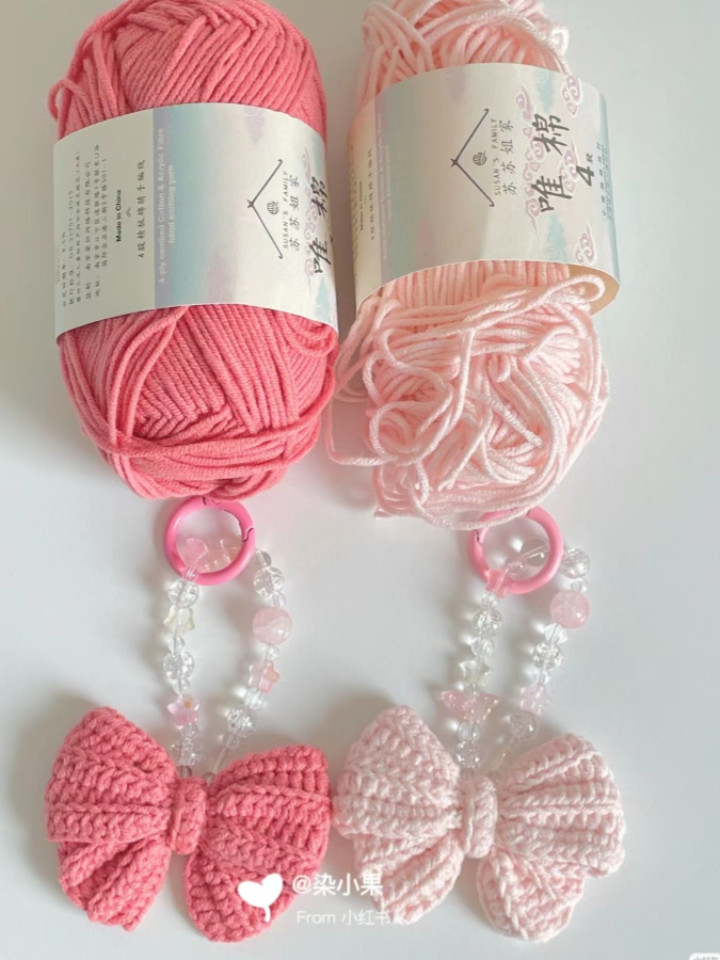 Pink Crochet Bow Phone Charm Pattern