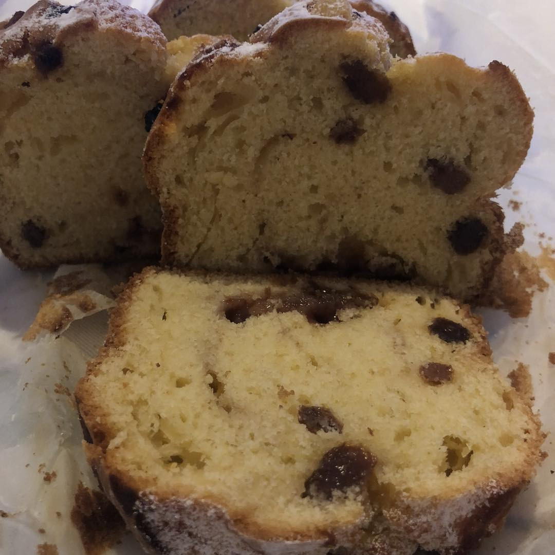 Plumcake con uvetta e marmellata