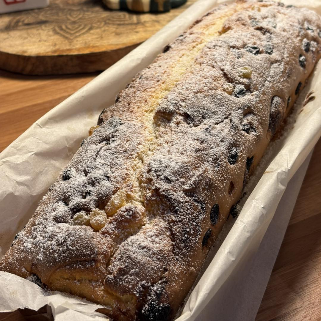 Plumcake con uvetta e marmellata