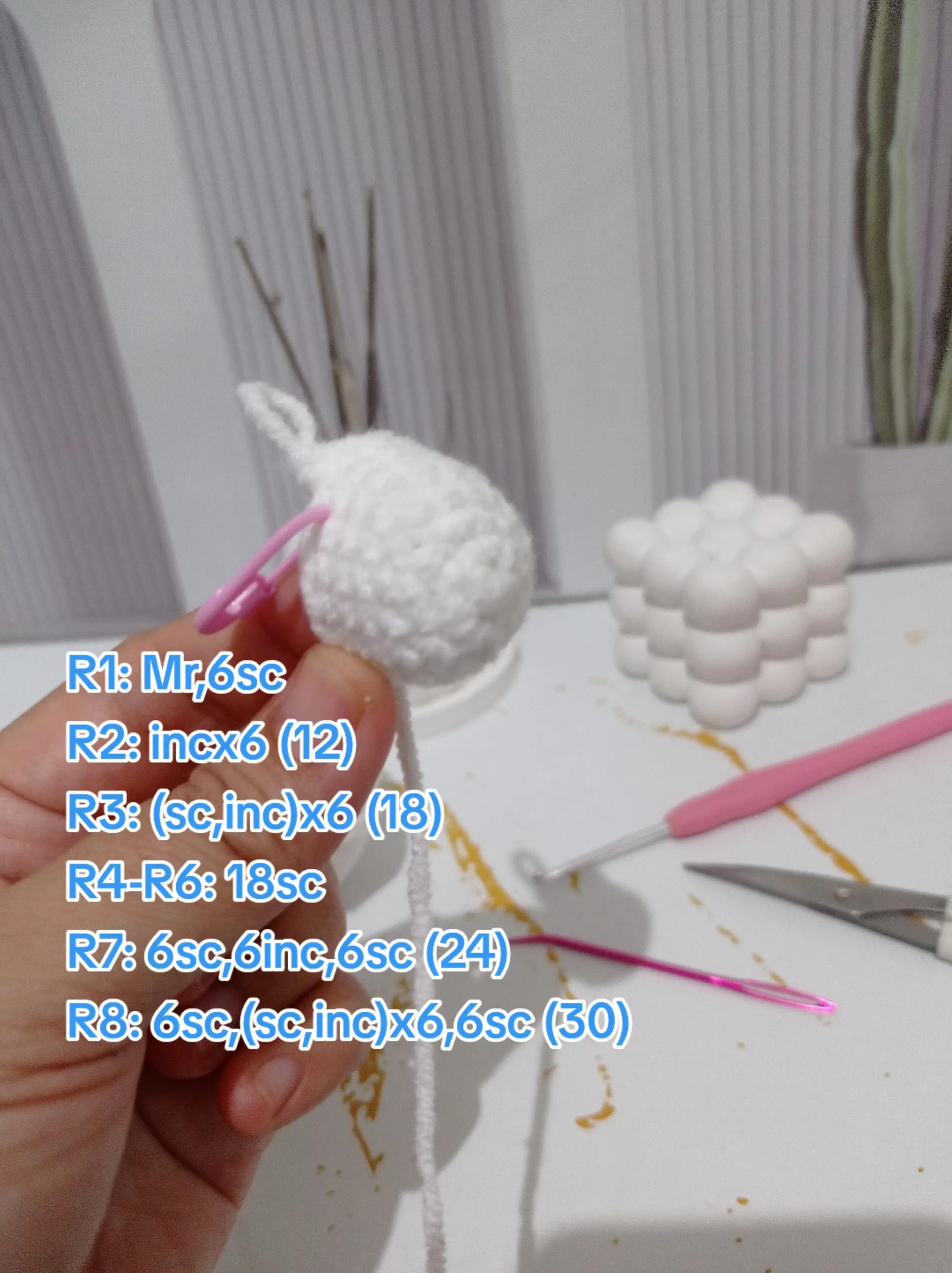 Pola Móc Len Búp Bê Awan Dáng Ngây Thơ Dễ Làm