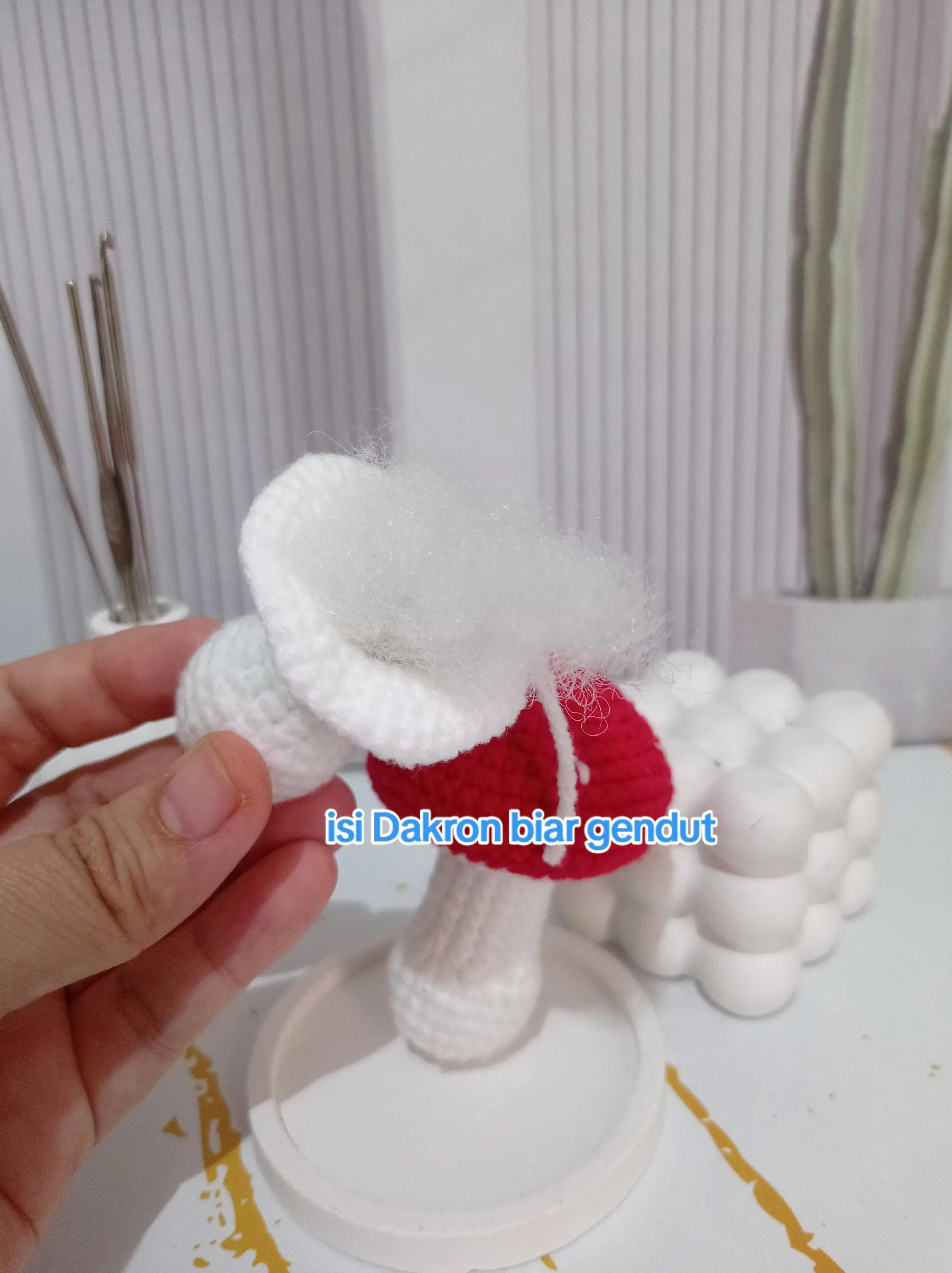 Pola Móc Len Nấm Nhỏ Dễ Thương Cho Người Mới Bắt Đầu