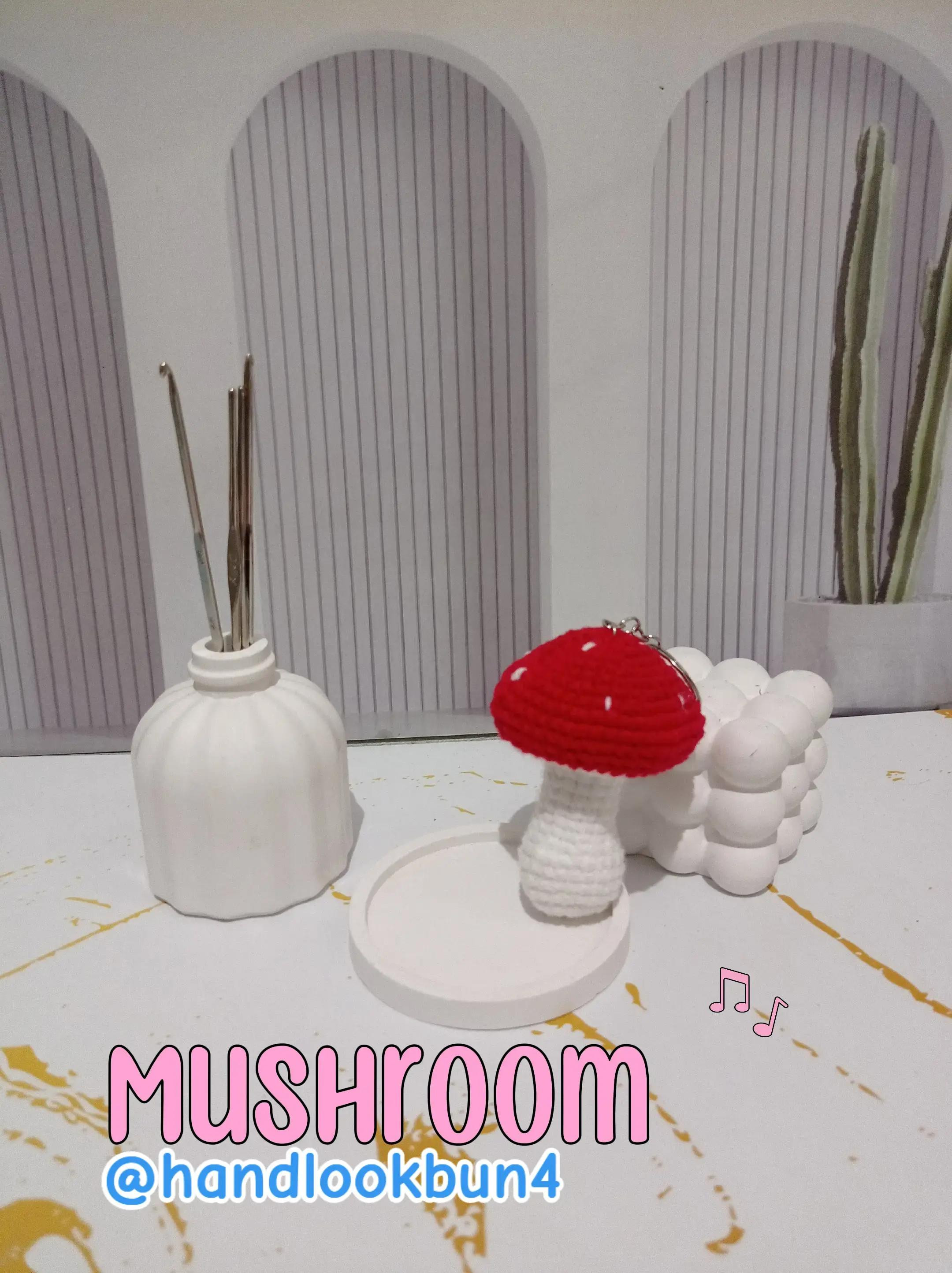 Pola Móc Len Nấm Nhỏ Dễ Thương Cho Người Mới Bắt Đầu