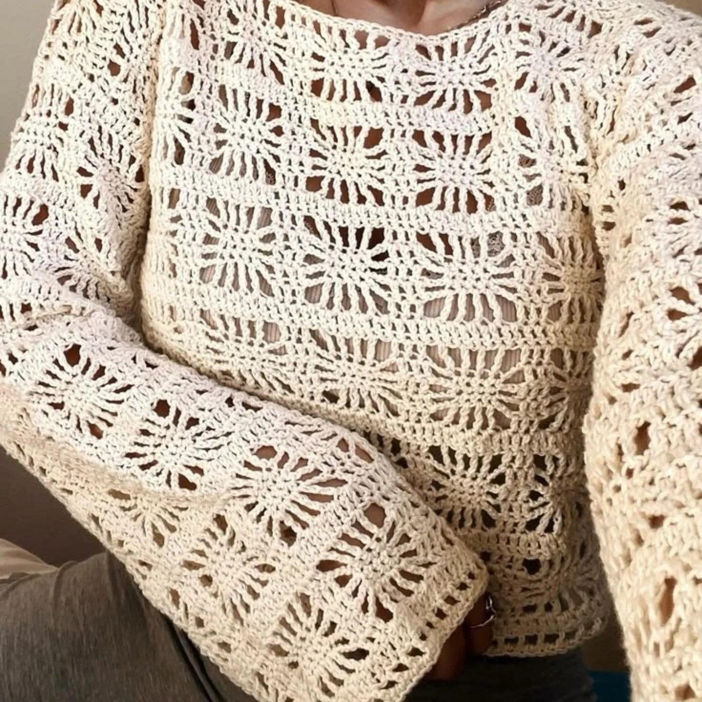 Punto hermoso: chart móc len mẫu hoa văn tinh tế cho áo dài tay và crop top màu be