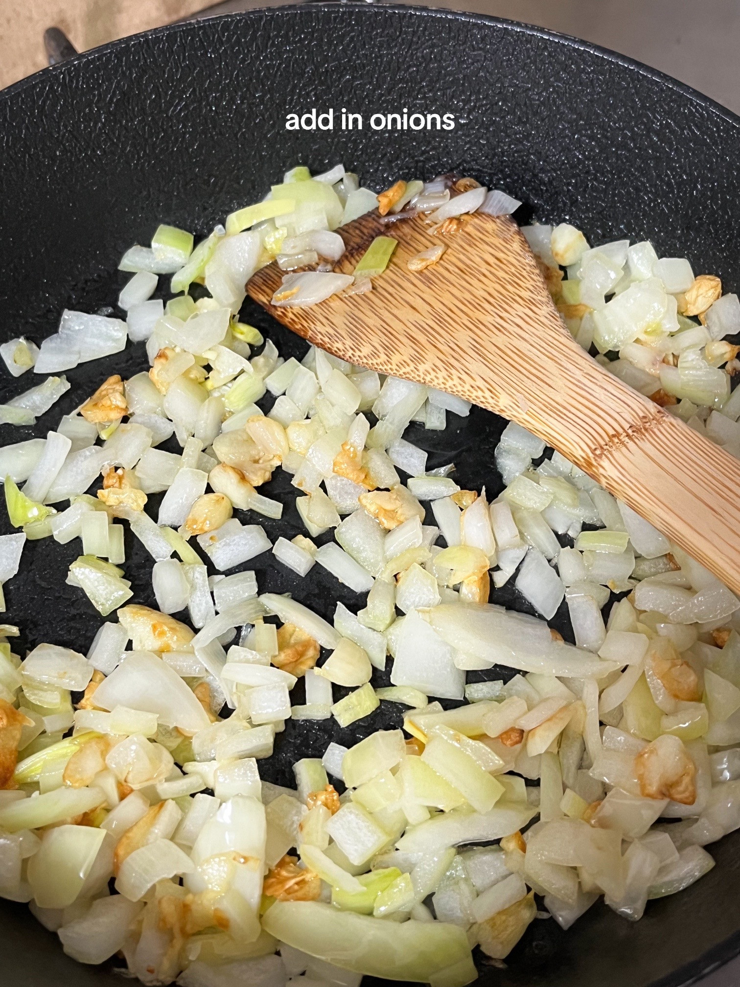 Quick and Easy Pesto Pasta Recipe with Garlic, Onions, and Cherry Tomatoes