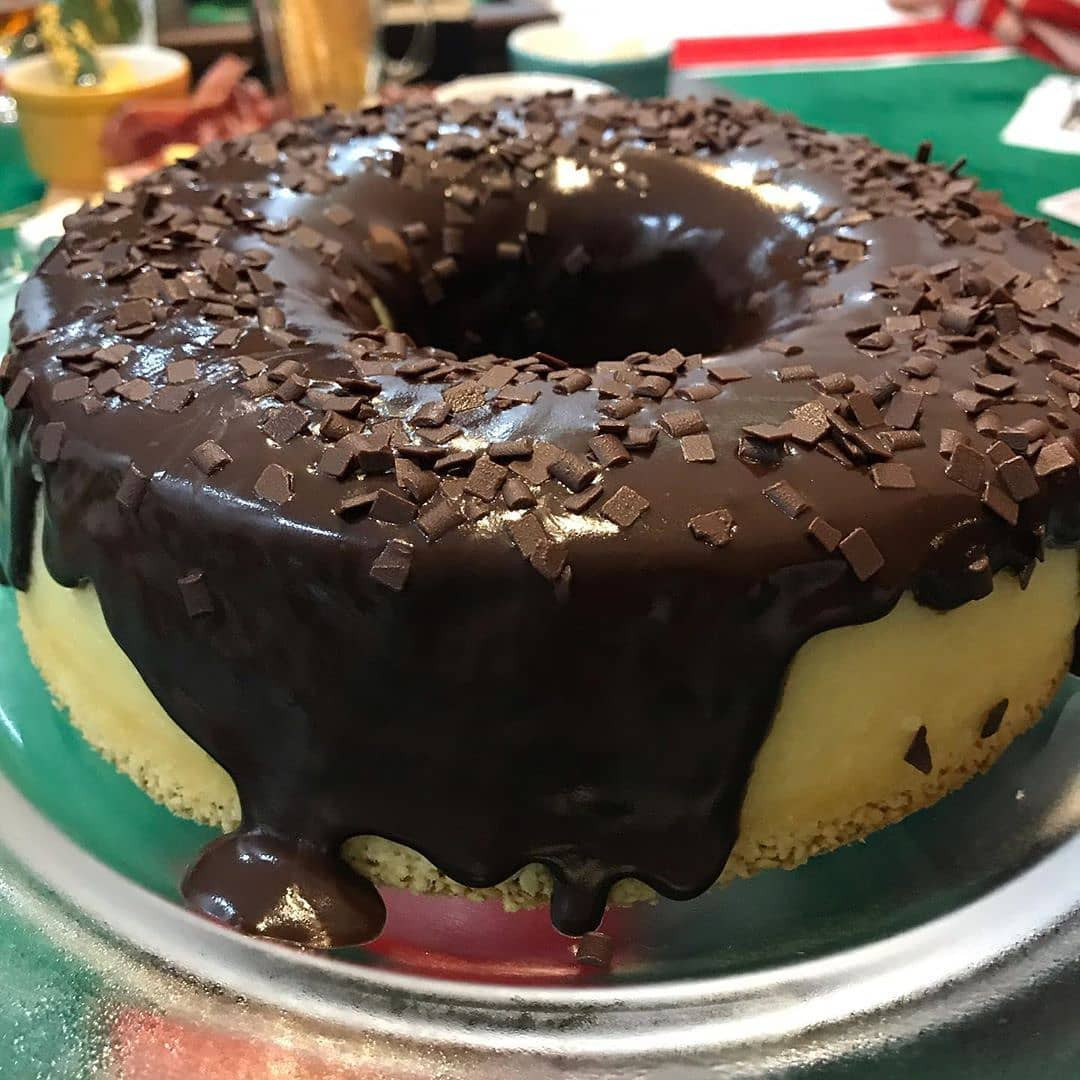 Receita de Pudim de Prestígio com Coco e Cobertura Ganache