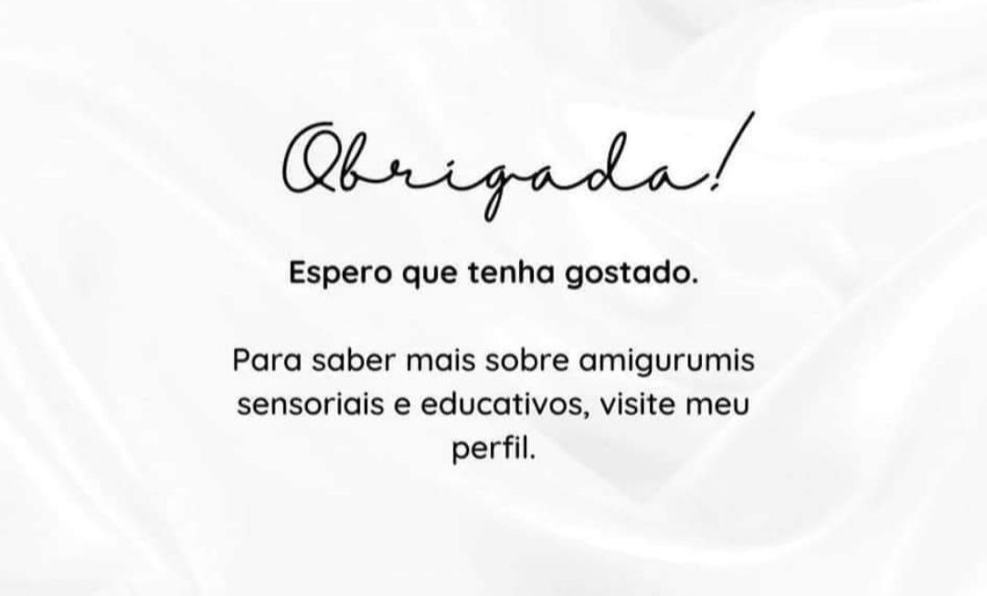 Receita Grátis Amigurumi Raposinha Laranja com Cachecol Verde