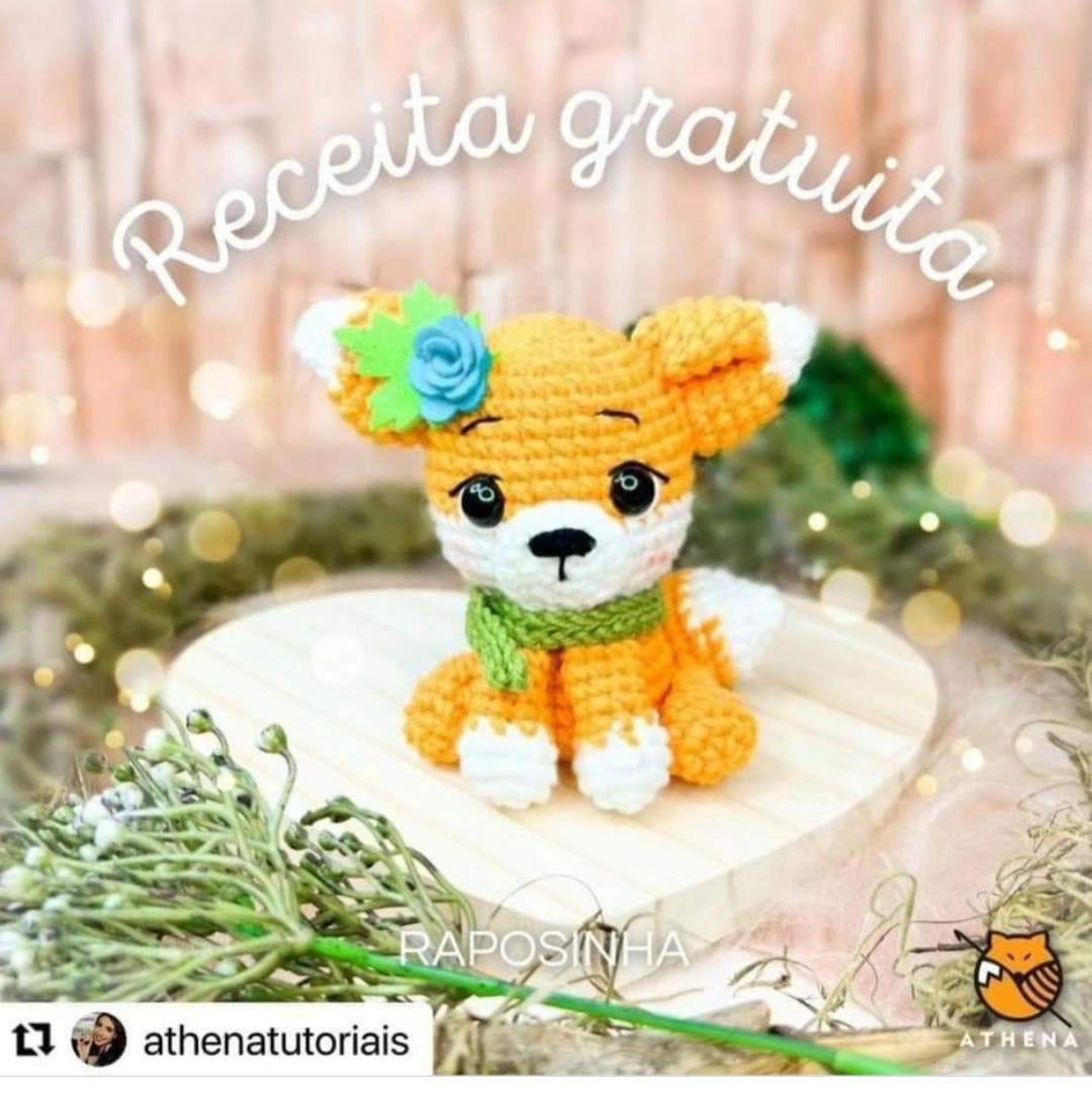 Receita Grátis Amigurumi Raposinha Laranja com Cachecol Verde