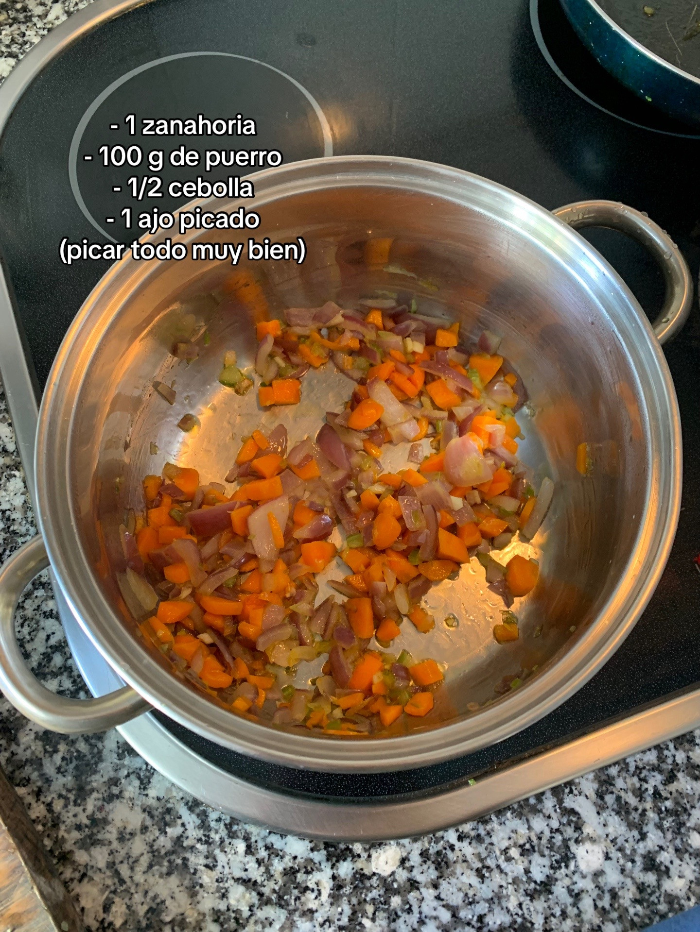 Receta de Lasaña Casera: Preparación del Relleno de Carne y Verduras