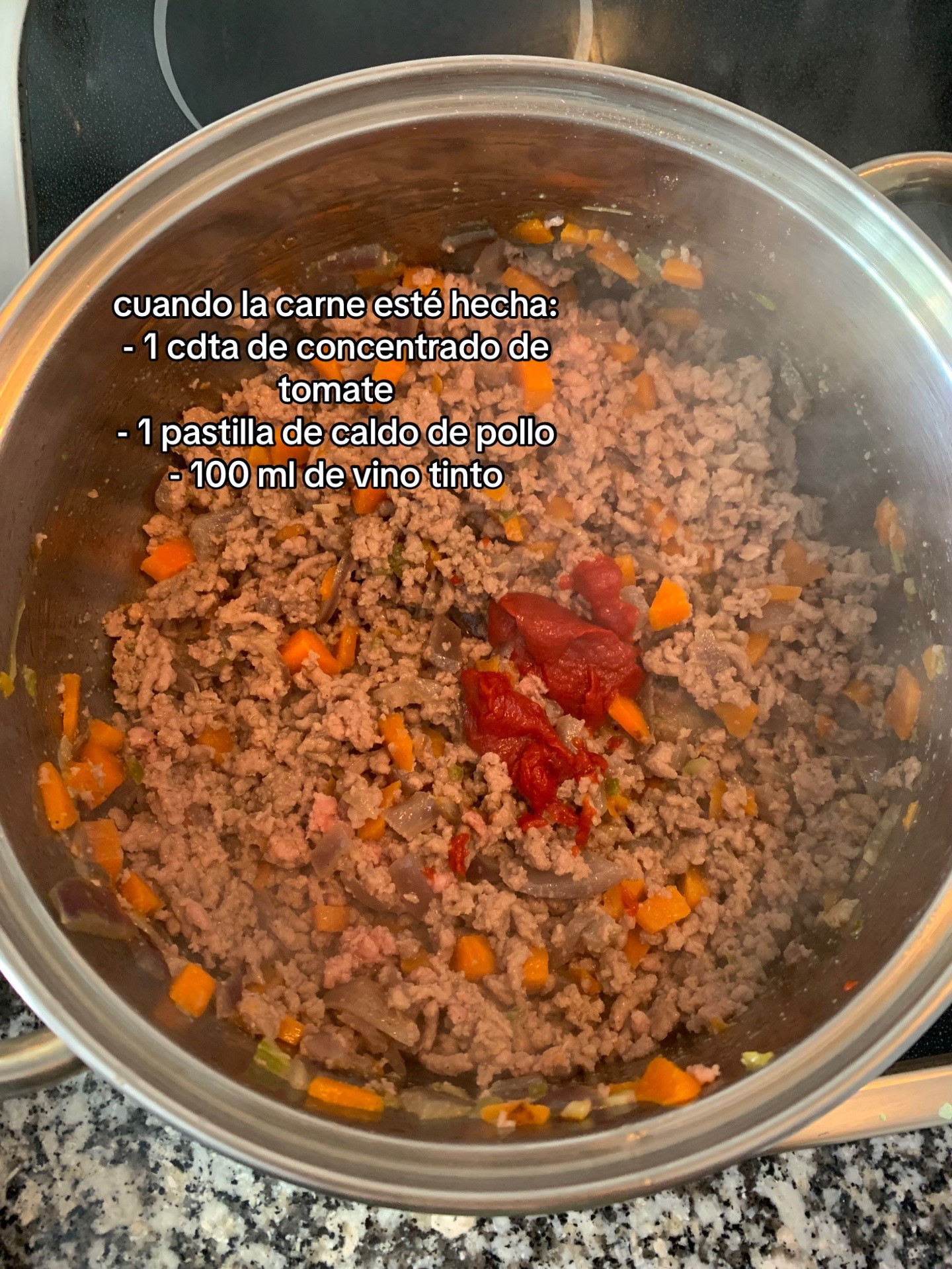 Receta de Lasaña Casera: Preparación del Relleno de Carne y Verduras